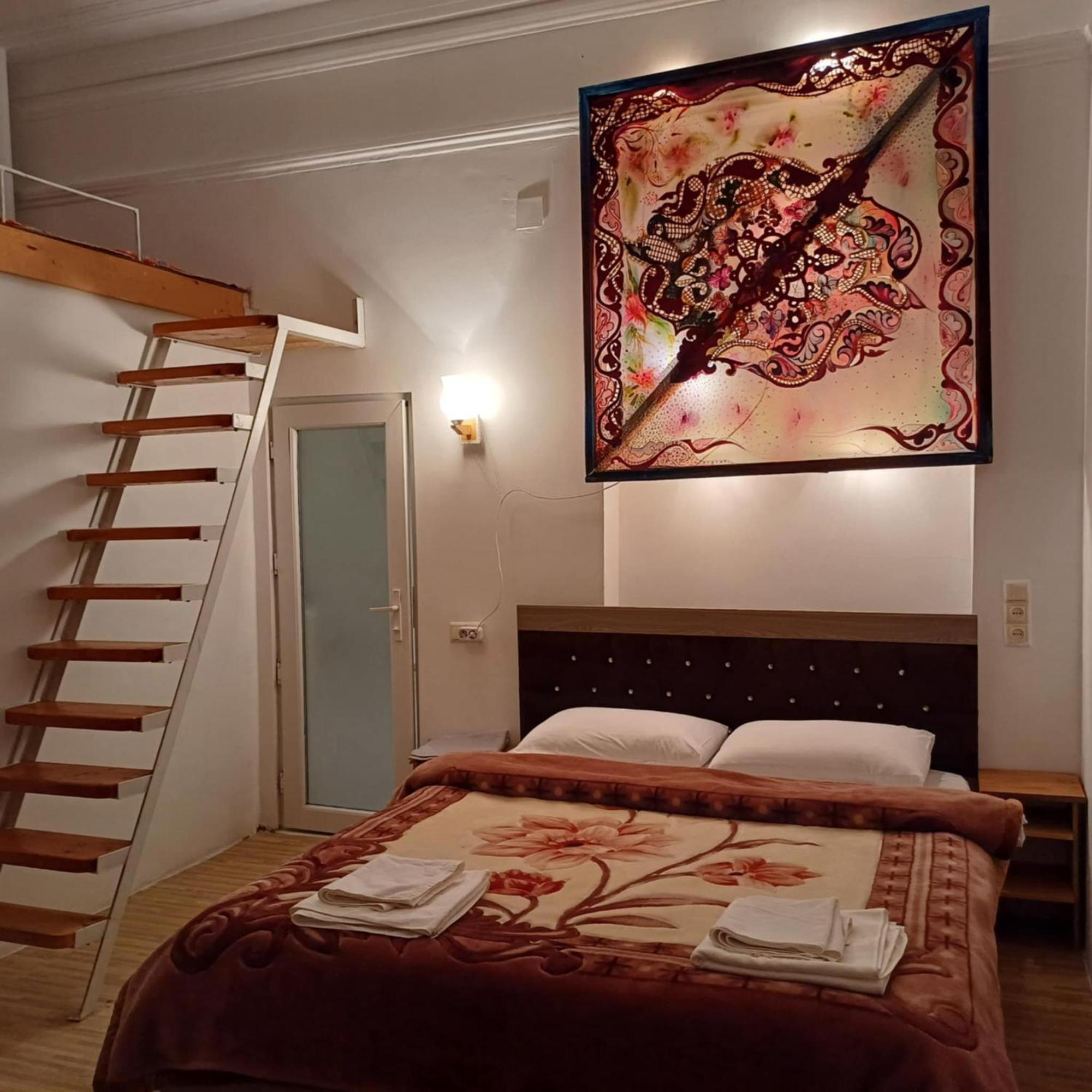 Bis-A Guesthouse 마킨자우리 외부 사진