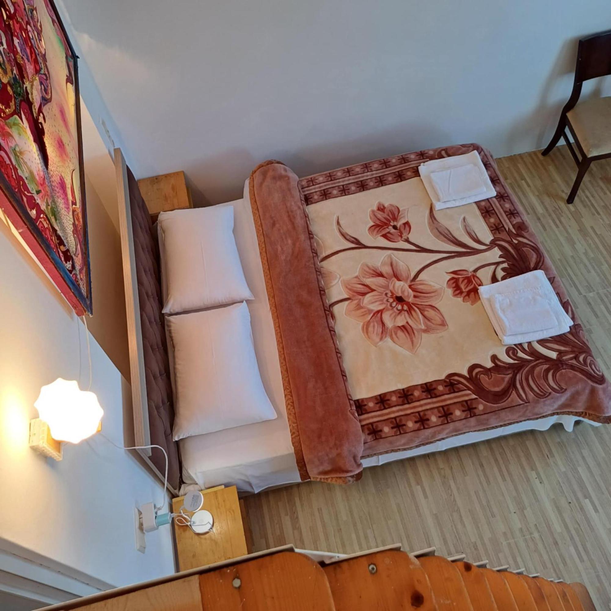 Bis-A Guesthouse 마킨자우리 외부 사진